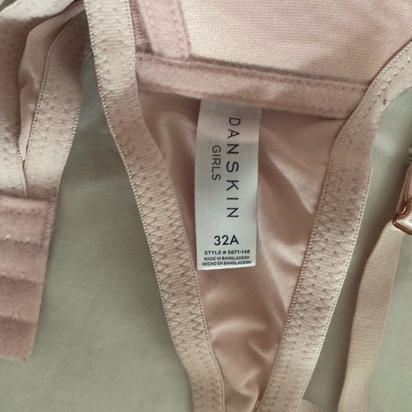 2 Danskin Training Bras Hook Closure Pink Gray Adjustable Spandex 32A - Picture 4 of 13